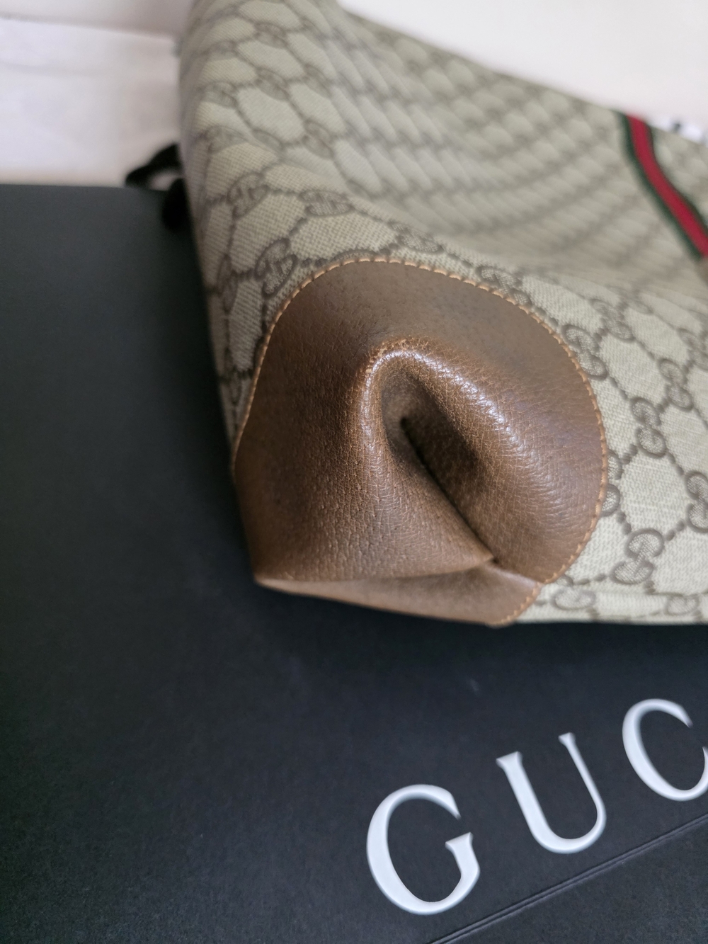 Authentic Vintage Gucci GG Supreme tote bag - Picture 10 of 12